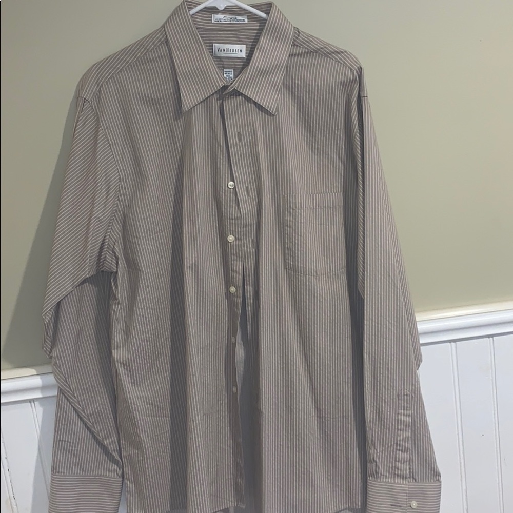 Van Heusen Long Sleeve Dress Shirt